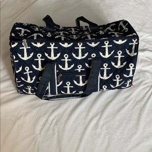 NEVER USED DUFFEL BAG